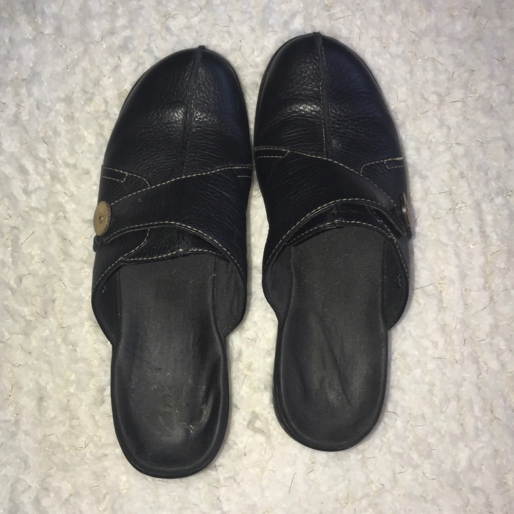 Clark’s Upper Brown Mules 7.5 M